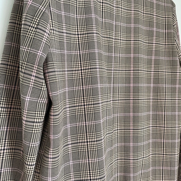 Plaid Oversized Blazer - Picture 7 of 7